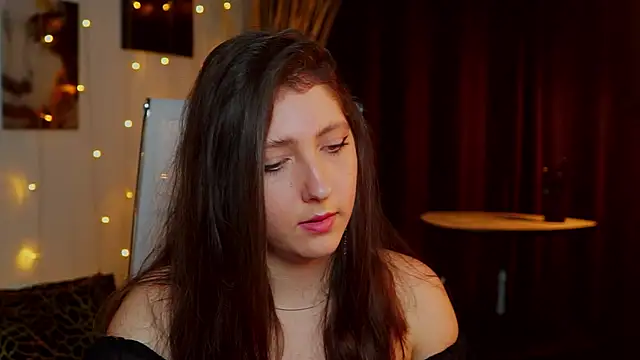 Mary Miiller online show from 22, 9, 2025