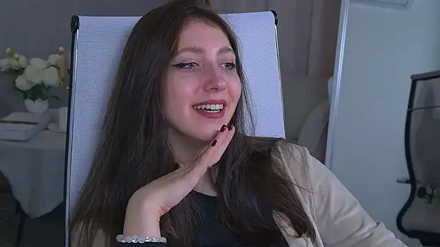 Mary Miiller online show from 10, 11, 2025