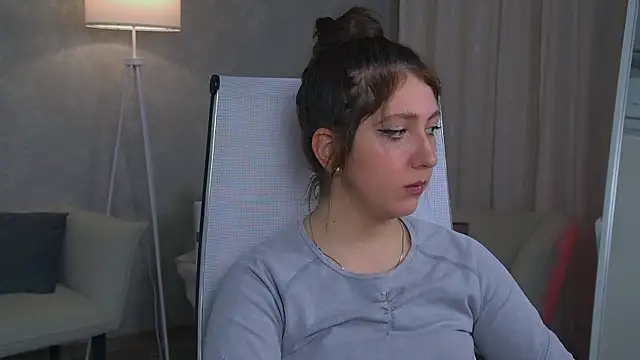 Mary Miiller online show from 14, 11, 2025