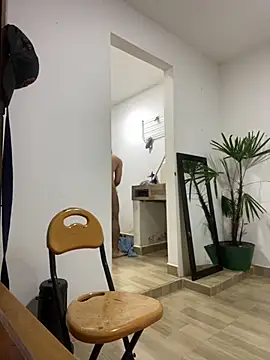 Snapshot of dominant_boy77 chatting on 4, 11, 2025 dominant boy77 online show from 4, 11, 2025