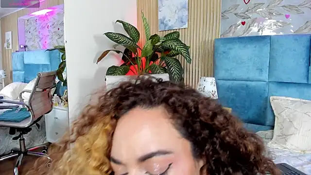 samanthaThoms online show from 16, 3, 2026