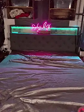 Snapshot of Shy_Ivy chatting on 20, 10, 2025 Shy Ivy online show from 20, 10, 2025