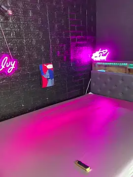 Snapshot of Shy_Ivy chatting on 2, 11, 2025 Shy Ivy online show from 2, 11, 2025