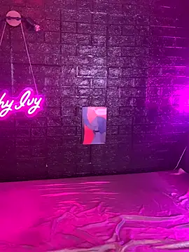 Snapshot of Shy_Ivy chatting on 3, 11, 2025 Shy Ivy online show from 3, 11, 2025