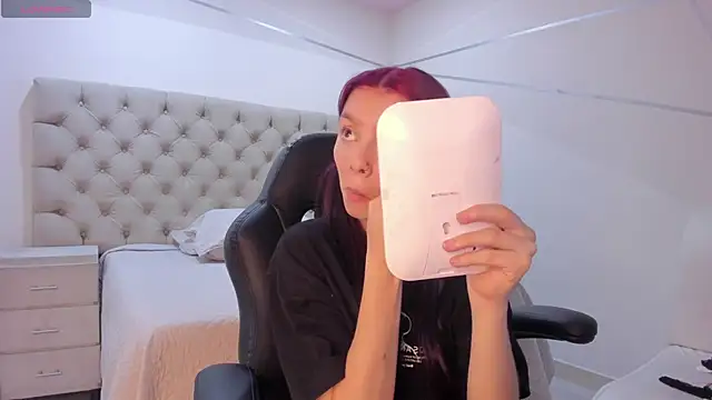 CleoWhite online show from 31, 10, 2025