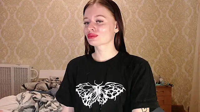 Snapshot of Kitkaat00 chatting on 1, 10, 2025 Kitkaat00 online show from 1, 10, 2025