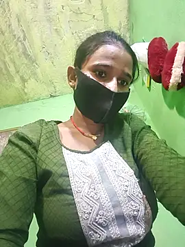 Snapshot of PIHU999 chatting on 15, 10, 2025 PIHU999 online show from 15, 10, 2025