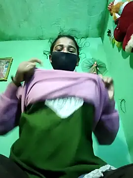 Snapshot of PIHU999 chatting on 31, 10, 2025 PIHU999 online show from 31, 10, 2025