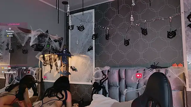 janetteJones  online show from 26, 10, 2025