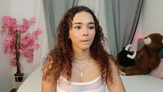 Snapshot of Taylor_Tina chatting on 30, 9, 2025 Taylor Tina online show from 30, 9, 2025