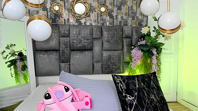 PatyLawrence online show from 5, 2, 2026