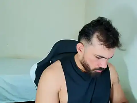 Snapshot of max_love255 chatting on 29, 9, 2025 max love255 online show from 29, 9, 2025