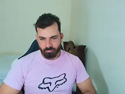 Snapshot of max_love255 chatting on 6, 10, 2025 max love255 online show from 6, 10, 2025