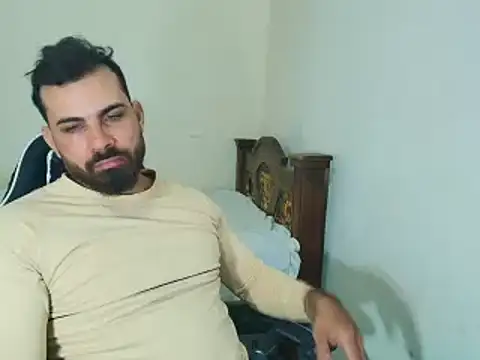 Snapshot of max_love255 chatting on 10, 10, 2025 max love255 online show from 10, 10, 2025