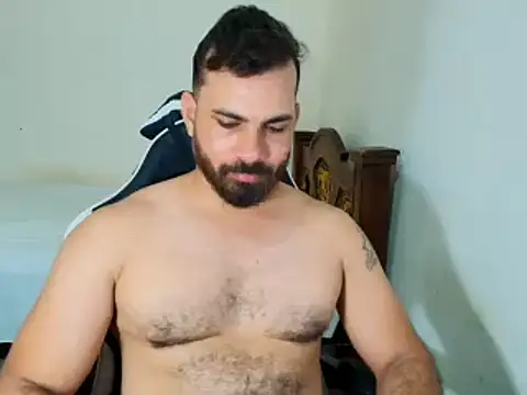 Snapshot of max_love255 chatting on 2, 11, 2025 max love255 online show from 2, 11, 2025