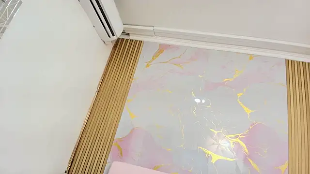 MayaBaker online show from 10, 9, 2025