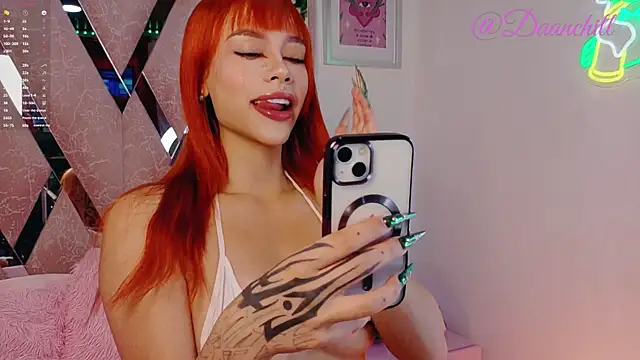 Snapshot of ScarlettRusso1 chatting on 28, 9, 2025 ScarlettRusso1 online show from 28, 9, 2025