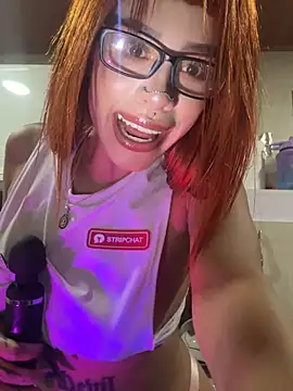 Snapshot of ScarlettRusso1 chatting on 3, 5, 2026 ScarlettRusso1 online show from 3, 5, 2026
