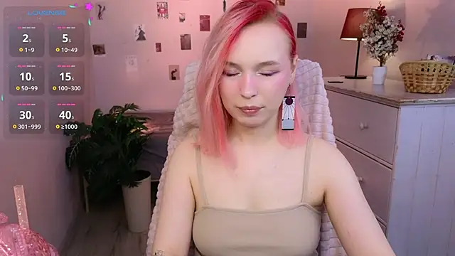 Snapshot of NaomiYoru chatting on 5, 5, 2026 NaomiYoru online show from 5, 5, 2026