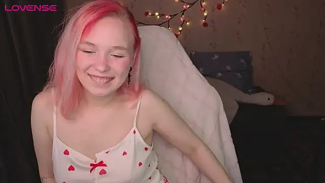 Snapshot of NaomiYoru chatting on 16, 5, 2026 NaomiYoru online show from 16, 5, 2026