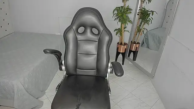 Snapshot of Alix_18_ chatting on 25, 9, 2025 Alix 18  online show from 25, 9, 2025