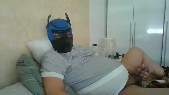 Snapshot of soumicuckold1 chatting on 5, 4, 2026 soumicuckold1 online show from 5, 4, 2026