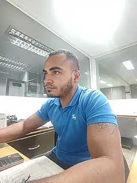 Snapshot of SanChacal5694 chatting on 16, 12, 2025 SanChacal5694 online show from 16, 12, 2025