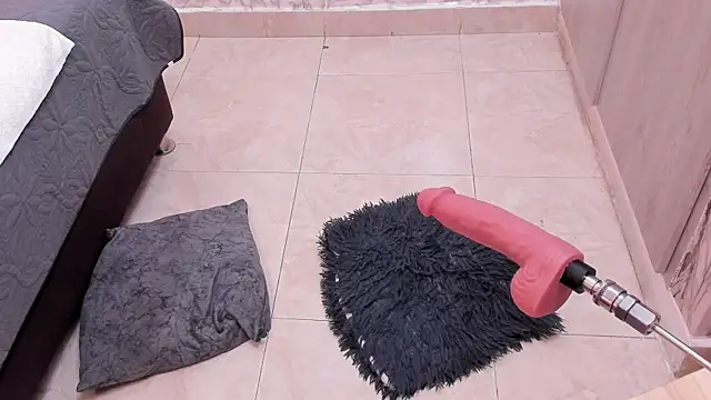 SASHA BROWNIE   online show from 27, 11, 2025