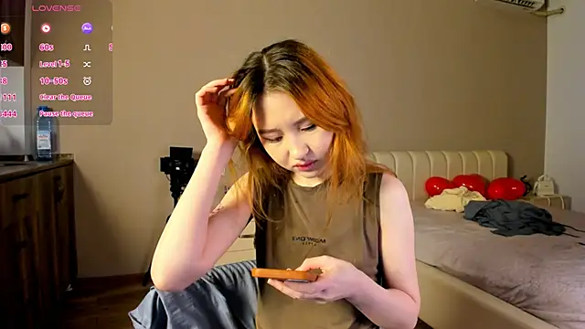 Clarity Yumi online show from 15, 12, 2025