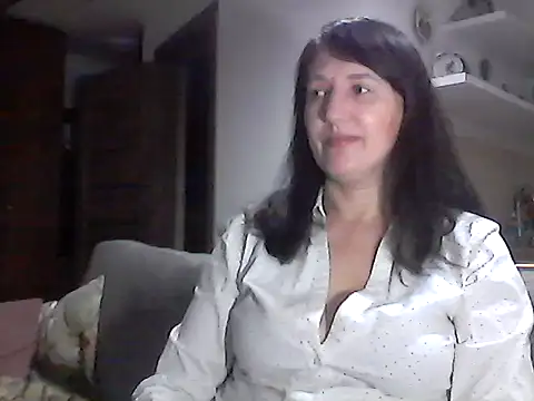 Elena48324 online show from 5, 3, 2026
