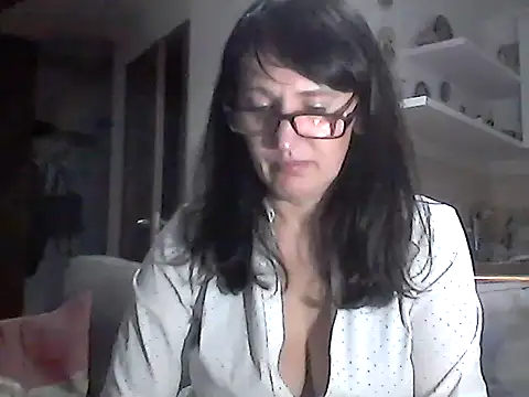 Elena48324 online show from 13, 3, 2026