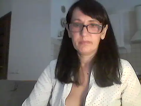 Elena48324 online show from 16, 6, 2026