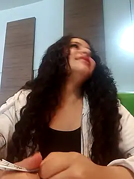 Yaya watson online show from 7, 10, 2025