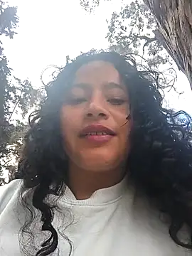 Snapshot of Yaya_watson chatting on 25, 6, 2026 Yaya watson online show from 25, 6, 2026