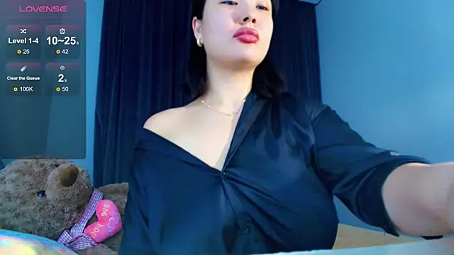 Snapshot of hwa_rin chatting on 1, 10, 2025 hwa rin online show from 1, 10, 2025