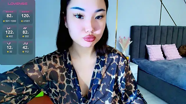 Snapshot of hwa_rin chatting on 27, 10, 2025 hwa rin online show from 27, 10, 2025