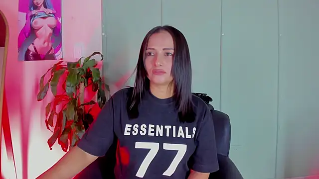 Zafiro  Brown online show from 24, 9, 2025