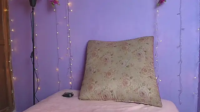 Dafne Mel online show from 23, 10, 2025