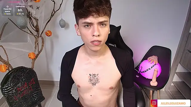 Snapshot of stev_austin_ chatting on 9, 10, 2025 stev austin online show from 9, 10, 2025