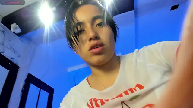Snapshot of Starbutterflyy_ chatting on 3, 10, 2025 Starbutterflyy online show from 3, 10, 2025