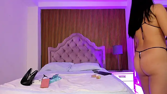 Snapshot of Starbutterflyy_ chatting on 17, 11, 2025 Starbutterflyy online show from 17, 11, 2025