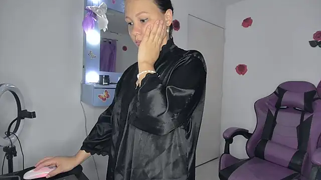 soffy rosses online show from 1, 5, 2026