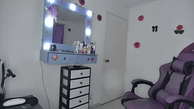 soffy rosses online show from 17, 5, 2026