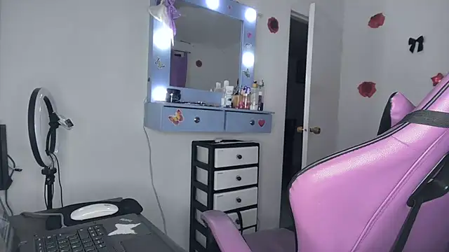 soffy rosses online show from 24, 5, 2026