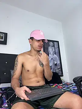 Snapshot of Luke_Stone chatting on 10, 1, 2026 Luke Stone online show from 10, 1, 2026