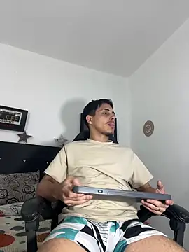 Snapshot of Luke_Stone chatting on 27, 5, 2026 Luke Stone online show from 27, 5, 2026