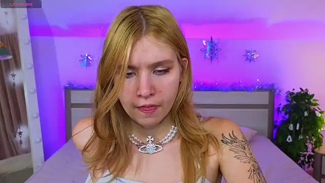 Iris Rain online show from 19, 12, 2025