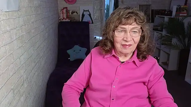 Betty Brick online show from 30, 5, 2026