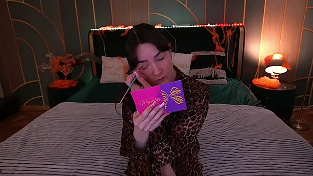 BerryDiva online show from 28, 10, 2025