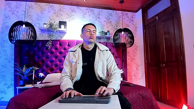 Dustin Sonne online show from 8, 3, 2026